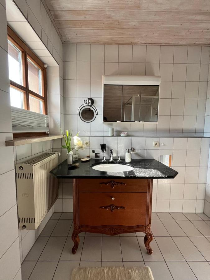 Zimmer Zum Wohlfuehlen Eching  Exterior foto