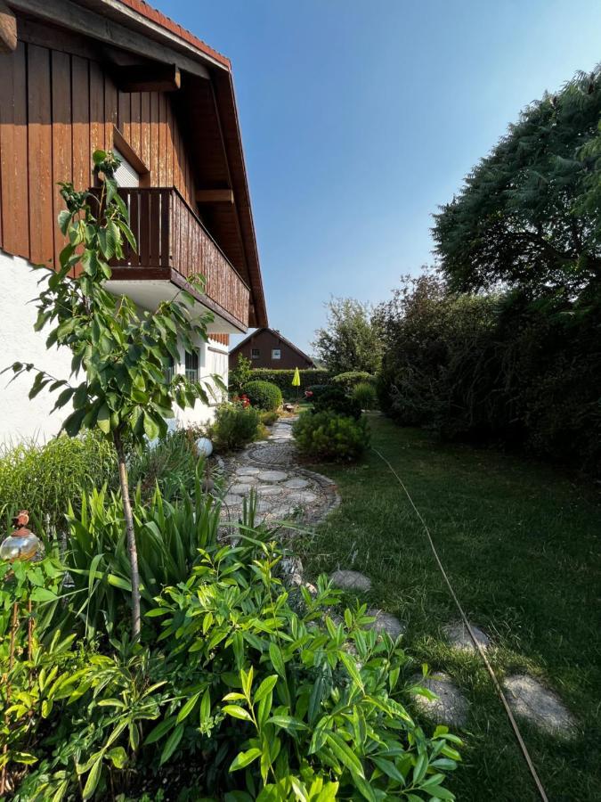 Zimmer Zum Wohlfuehlen Eching  Exterior foto